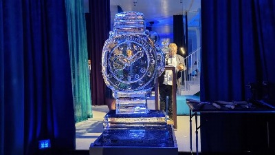 Eisskulptur Panerai Uhr